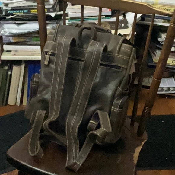 NWT Claire Chase Distressed Leather UPTOWN BACKPACK - Picture 5 of 8